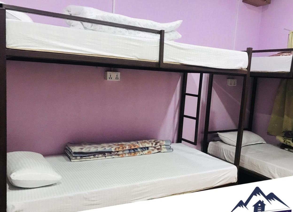 Margik Backpackers Hostel Pokhara Kültér fotó