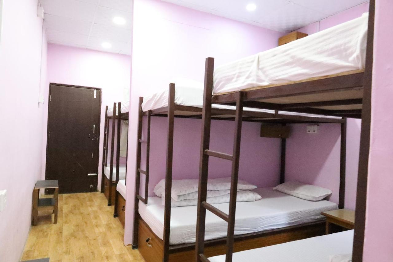 Margik Backpackers Hostel Pokhara Kültér fotó